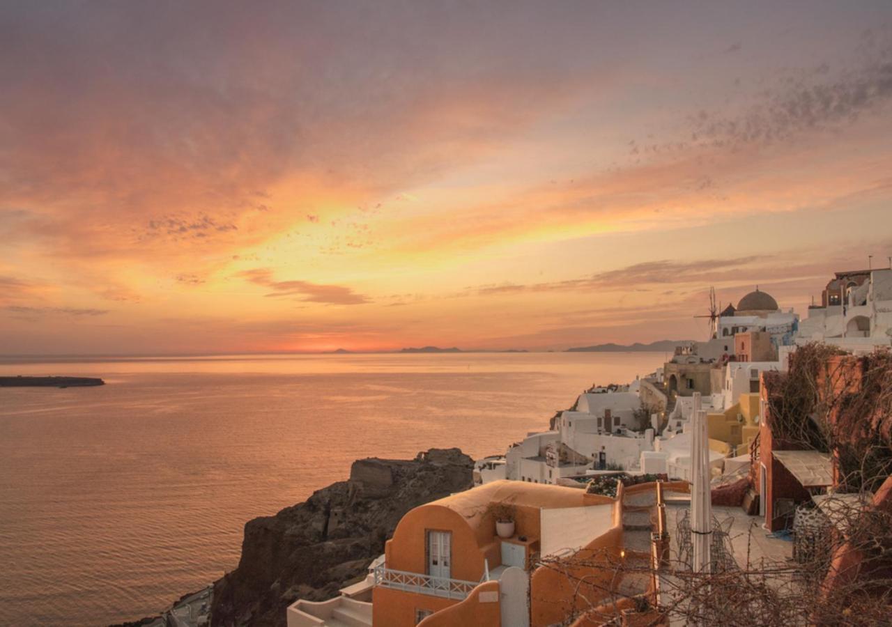 Sophia Castle View Villa Иа Екстериор снимка